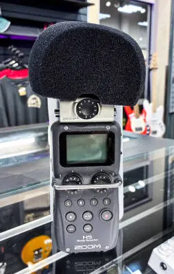 Zoom - 4 Track Handheld Recorder/USB Interface 2